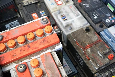 回收报废锂电池√锂电池哪里回收-旧电动车电池回收价格